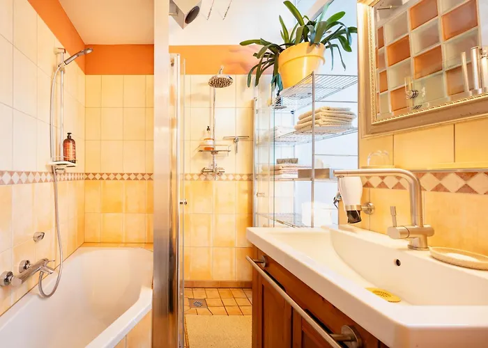 Quit And Designer Loft With Elevator * Berlijn